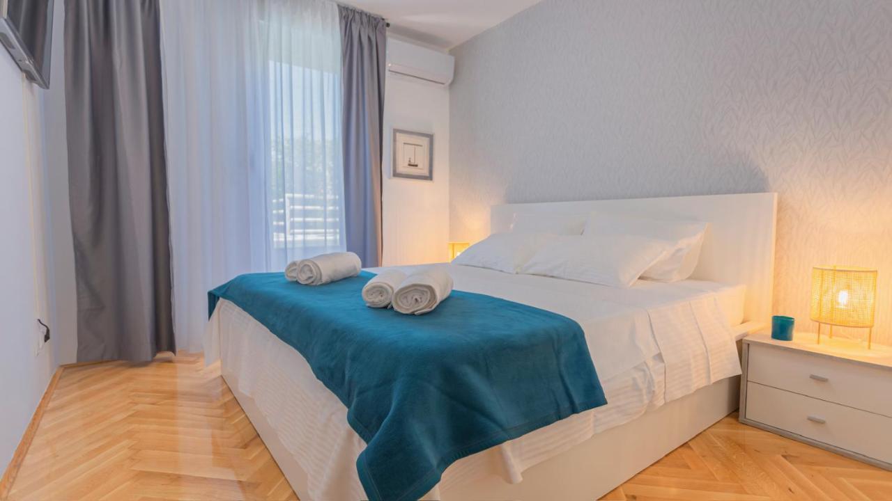 New Delux Green Garden Apartment With Hotube **** Spalato Esterno foto