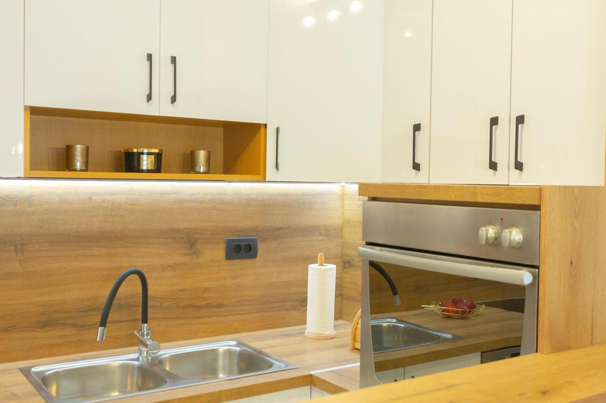 New Delux Green Garden Apartment With Hotube **** Spalato Esterno foto